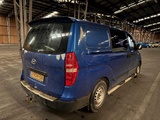 Minituur van Hyundai - H 300 - 2.5 CRDi Dynamic Dubbel cabine 2-VDH-08
