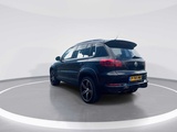 Minituur van Volkswagen Tiguan 2.0 TSI Track&Field 4Motion 2009 | P-785-NH i
