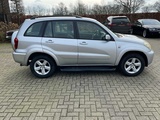 Miniaturansicht von 2005 Toyota RAV 4 PKW