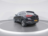 Minituur van Volkswagen T-Roc 1.5 TSI Sport Business Sport 2021 | N-026-ZF