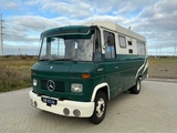 Minituur van 1974 Mercedes-Benz L608D Camper