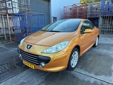 Minituur van Peugeot 307 CC 2.0-16V 51-RV-FG