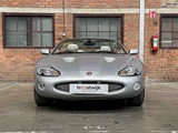 Minituur van Jaguar XKR 4.0 V8 Convertible  363pk 2001 (LPG) , N-457-KK Youngtimer