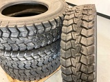 Miniaturansicht von 4x 295/80 R22.5 Runderneuerter LKW-Reifen