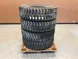 Miniaturansicht von 4x 295/80 R22.5 Runderneuerter LKW-Reifen