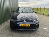 Minituur van 2020 Volkswagen Golf 1.5 eTSI Style Personenauto