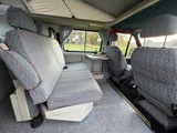 Minituur van Ford Transit EUS kampeerwagen Nugget camper 68-VP-SX