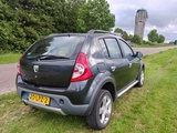 Minituur van Dacia Sandero 1.6 Stepway, 20-LPZ-2