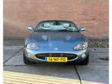 Minituur van Jaguar XKR 4.2 V8 Convertible 396 PK, Automaat, 16-NF-PD