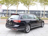 Minituur van Volkswagen Passat Variant GTE 1.4 TSI PHEV 218PK Automaat 2021