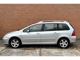 Minituur van Peugeot 307 SW 2.0 16V Premium, 81-RH-DH