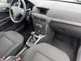 Minituur van Opel Astra Wagon 1.6 Essentia Airco 73-RJ-PN