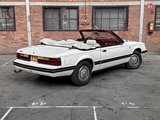 Minituur van Ford Mustang Cabriolet 112pk 1983, HF-JR-24