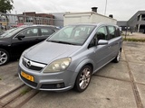 Minituur van Opel Zafira 1.8 Executive 7 Personen Clima 16-LSR-2
