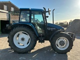 Minituur van 1999 New holland TS110 Vierwielaangedreven landbouwtractor