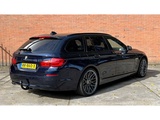 Minituur van BMW 530xd Touring High Executive, Automaat, RR-860-X