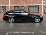 Minituur van BMW 550i 4.4 V8 High Executive M-Sport F11 408pk 2011 5-serie Touring, HP-259-J