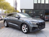 Minituur van Audi Q8 55 TFSI e Quattro S-Line Automaat 380PK 2023