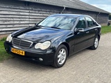 Miniaturansicht von Mercedes-Benz - C-Klasse - 200 CDI Classic - PKW - 2004