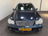 Minituur van Mercedes-benz - C-klasse Combi - Personenauto - 2004