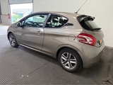 Minituur van Peugeot - 208 - Personenauto - 2012