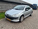 Minituur van Peugeot - 206 CC - 1.6-16V Premium - Car - 2003