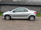 Minituur van Peugeot - 206 CC - 1.6-16V Premium - Car - 2003