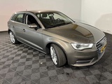 Minituur van Audi A3 Sportback 1.2 TFSI Automaat Attr. PL+, GL-219-N