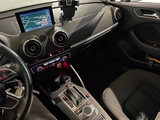 Minituur van Audi A3 Sportback 1.2 TFSI Automaat Attr. PL+, GL-219-N