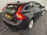 Minituur van Volvo V60 2.4 D6 AWD Plug-In Summum, 8-TGH-56