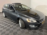 Minituur van Volvo V60 2.4 D6 AWD Plug-In Summum, 8-TGH-56