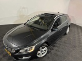 Minituur van Volvo V60 2.4 D6 AWD Plug-In Summum, 8-TGH-56