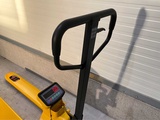 Thumbnail of RTE - 2025 - TPO-2550 5852 pallet jack with electric scale