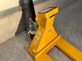 Thumbnail of RTE - 2025 - TPO-2550 5852 pallet jack with electric scale