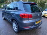 Miniaturansicht von Volkswagen - 2013 - Tiguan - 2.0 TDI Sport&amp;Style - HF-471-G