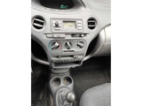 Miniaturansicht von Toyota - 2003 - Yaris - 1.0 VVT-i - 8-ZKX-02