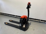 Miniaturansicht von EP - EPL 154 - Elektro-Niederhubwagen, Lithium-Ionen-Batterie, 1500kg