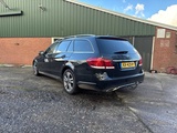 Miniaturansicht von 2013 - Mercedes-benz - E300 - E-Klasse T-Modell - W212R - PKW