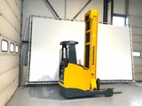 Minituur van Jungheinrich ETV 325 Reach truck, triplex, free-lift