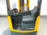 Minituur van Jungheinrich ETV 325 Reach truck, triplex, free-lift