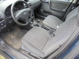 Miniaturansicht von Opel - 2002 - Astra - 1.6-16V Edition - 75-JN-FD