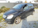Miniaturansicht von Mercedes-Benz - B-Klasse Automatik - 200 CDI Exec. Klasse - 68-TG-SF