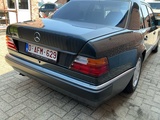 Minituur van 1992 Mercedes-Benz 500 E W124.036 Oldtimer