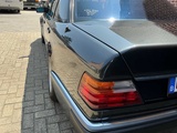 Minituur van 1992 Mercedes-Benz 500 E W124.036 Oldtimer