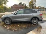 Miniaturansicht von 2016 Porsche Cayenne SUV Pkw