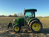 Minituur van 2017 John Deere 4049R landbouwtractor