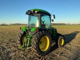 Minituur van 2017 John Deere 4049R landbouwtractor