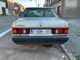 Miniaturansicht von Mercedes-Benz 190 E Oldtimer