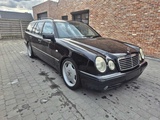 Miniaturansicht von 1997 Mercedes-Benz E55 AMG V8 Oldtimer