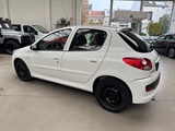 Minituur van 2011 Peugeot 206 Benzine
